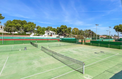 Herverkoop - Stadshuis - Torrevieja - Los Balcones - Los Altos del Edén