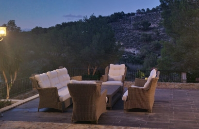 Resale - Finca / Country Property - Torremendo