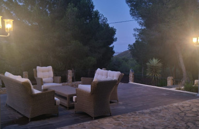 Resale - Finca / Country Property - Torremendo
