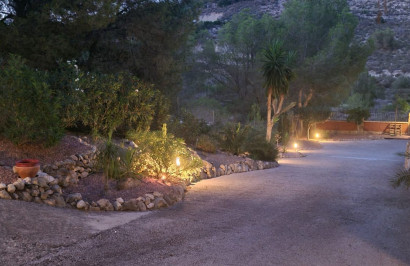 Resale - Finca / Country Property - Torremendo