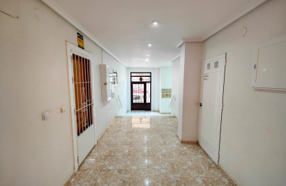 Resale - Apartment / Flat - Torrevieja - Antonio Machado