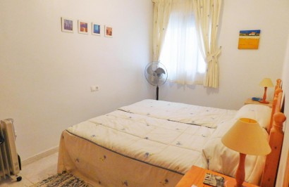 Resale - Apartment / Flat - Hurchillo