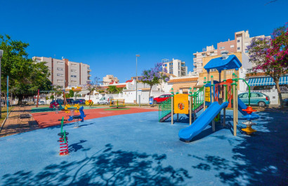 Resale - Town House - Torrevieja - Nueva Torrevieja