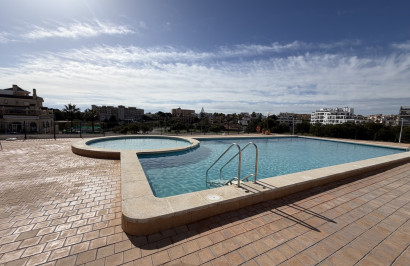 Resale - Apartment / Flat - La Zenia