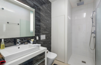 Resale - Apartment / Flat - Guardamar del Segura