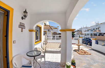 Resale - Apartment / Flat - Torrevieja - La Siesta - El Salado - Torreta