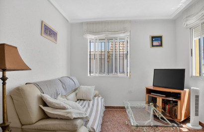 Resale - Apartment / Flat - Torrevieja - La Siesta - El Salado - Torreta