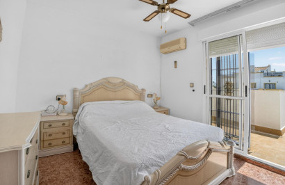 Resale - Apartment / Flat - Torrevieja - La Siesta - El Salado - Torreta