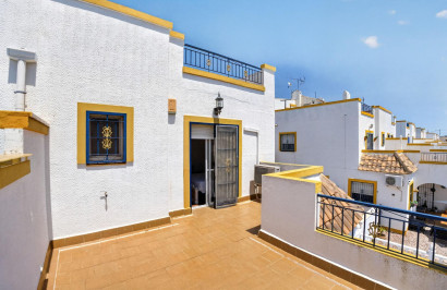 Resale - Apartment / Flat - Torrevieja - La Siesta - El Salado - Torreta