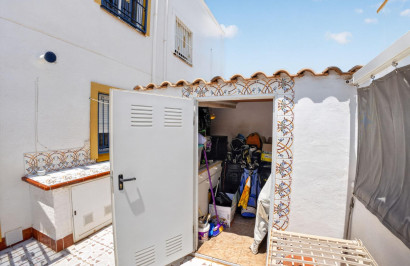 Resale - Apartment / Flat - Torrevieja - La Siesta - El Salado - Torreta