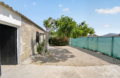 Resale - Finca / Country Property - Orihuela - Desamparados-Hurchillo-Torremendo