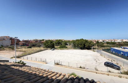 Reventa - Casa de Pueblo - Playa Flamenca