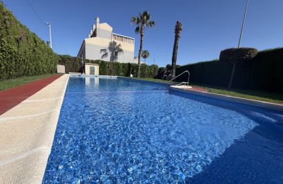 Reventa - Casa de Pueblo - Playa Flamenca