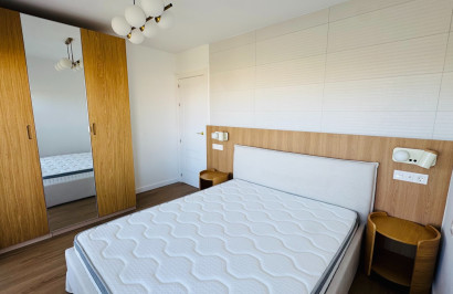 Resale - Apartment / Flat - Torrevieja - Punta Prima