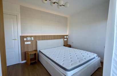 Resale - Apartment / Flat - Torrevieja - Punta Prima