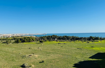Resale - Apartment / Flat - Torrevieja - Punta Prima