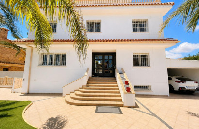 Reventa - Villa independiente - Dehesa de Campoamor - Campoamor