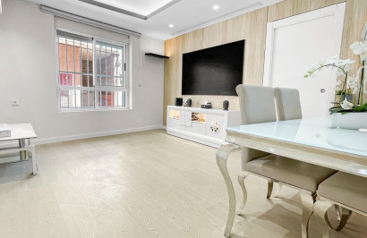 Herverkoop - Appartement / Flat - Torrevieja - Parque las naciones