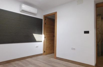 Resale - Town House - San Miguel de Salinas
