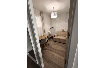 Resale - Apartment / Flat - Torrevieja - Torrevieja Centro
