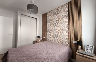 Resale - Apartment / Flat - Torrevieja - Torrevieja Centro