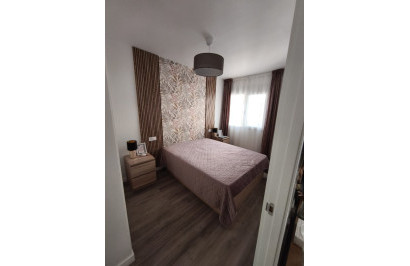 Resale - Apartment / Flat - Torrevieja - Torrevieja Centro
