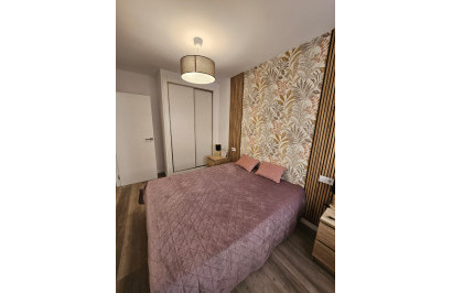Resale - Apartment / Flat - Torrevieja - Torrevieja Centro