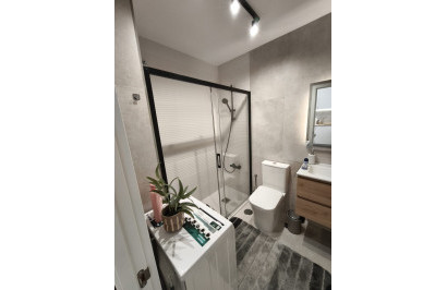 Resale - Apartment / Flat - Torrevieja - Torrevieja Centro