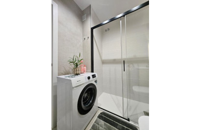 Resale - Apartment / Flat - Torrevieja - Torrevieja Centro