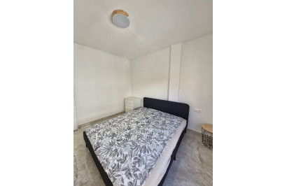 Resale - Apartment / Flat - Torrevieja - Playa del Cura