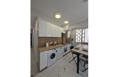 Resale - Apartment / Flat - Torrevieja - Playa del Cura