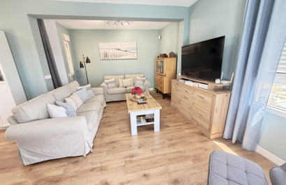 Reventa - Villa independiente - Villamartín