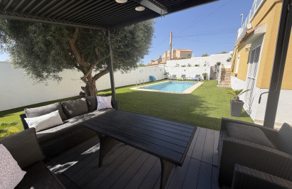 Reventa - Villa independiente - Villamartín