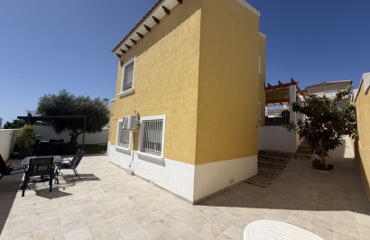 Reventa - Villa independiente - Villamartín