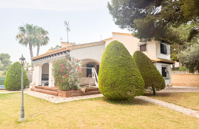 Resale - Semi - Detached Villa - Orihuela Costa - Punta Prima