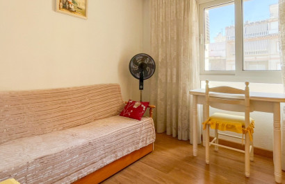 Herverkoop - Appartement / Flat - Torrevieja - El Acequión - Los Náufragos