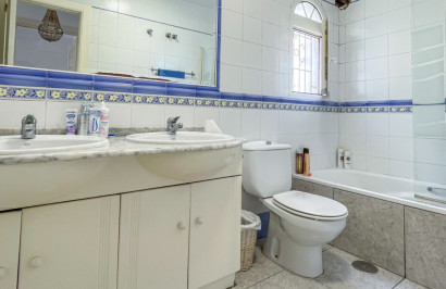 Resale - Town House - Orihuela Costa - La Rioja