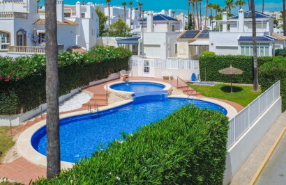 Resale - Town House - Orihuela Costa - La Rioja