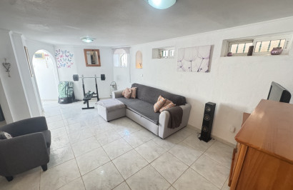 Resale - Detached Villa - Villamartín