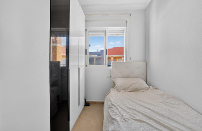 Herverkoop - Appartement / Flat - Torrevieja - Torreblanca