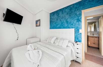 Resale - Apartment / Flat - Torrevieja - La Mata