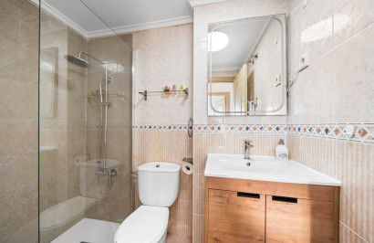 Resale - Apartment / Flat - Torrevieja - La Mata
