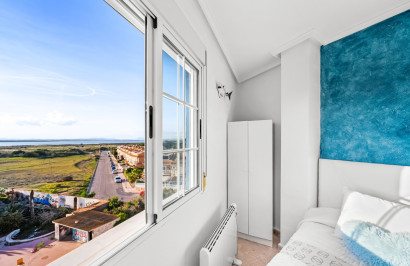 Resale - Apartment / Flat - Torrevieja - La Mata