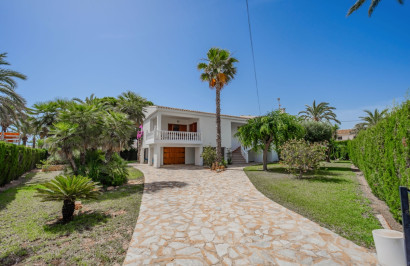 Reventa - Villa independiente - Cabo Roig