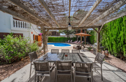 Reventa - Villa independiente - Cabo Roig