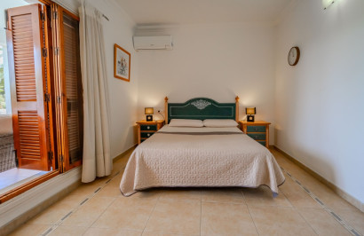 Reventa - Villa independiente - Cabo Roig