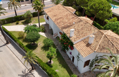Reventa - Villa independiente - Cabo Roig