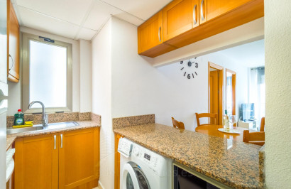 Resale - Apartment / Flat - Torrevieja - Playa de los locos