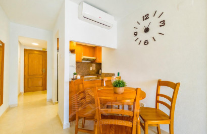 Resale - Apartment / Flat - Torrevieja - Playa de los locos