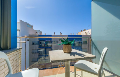 Resale - Apartment / Flat - Torrevieja - Playa de los locos